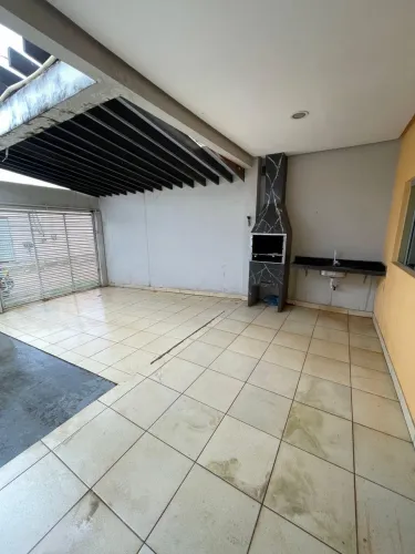ALUGA-SE casa no cidade jardim