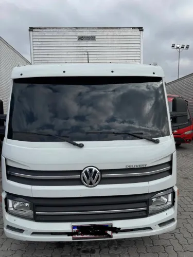 Vw express 4x2 ano 2024 estado de novo 30.000 Km único dono