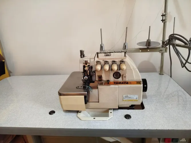 Máquina Interlock Yamata