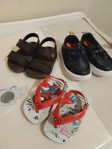 Lorena de calçados para bebê