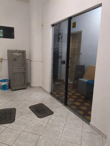 Vende sala comercial