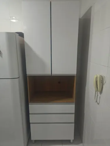 Armário multiuso 