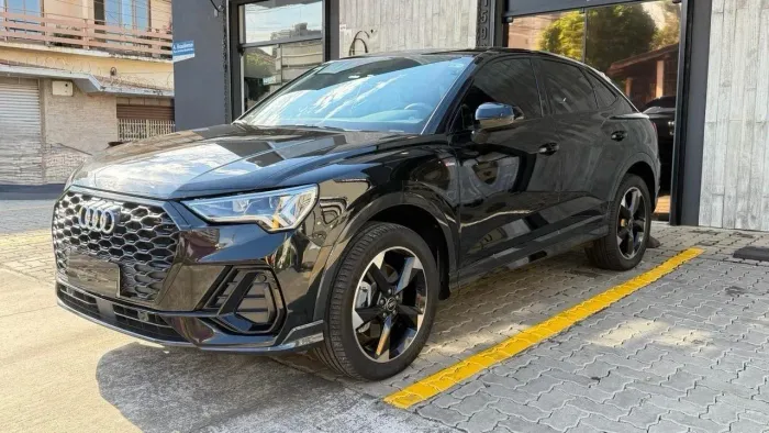 Audi Q3 SPB Perf. Black 2.0 TFSI Tipt. Quat. 2022