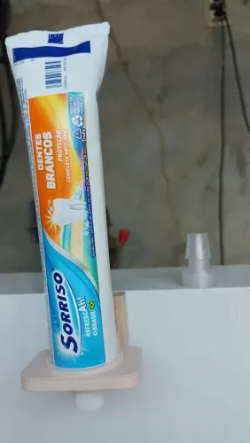 Suporte para creme dental. Esse suporte você não precisa tirar o creme dental dele