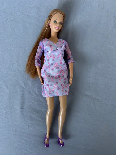 Barbie midge grávida happy family