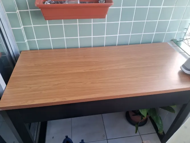 Venda de uma mesa seminova