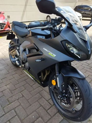 Triumph Daytona 660