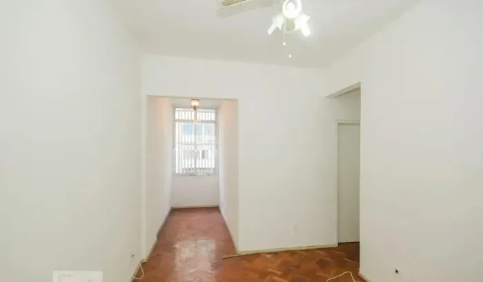 Imóvel para venda tem 50 metros quadrados com 1 quarto em Copacabana - Rio de Janeiro - RJ