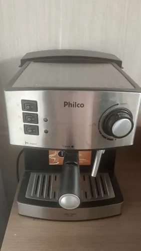 Cafeteira elétrica Philco usada poucas vezes 