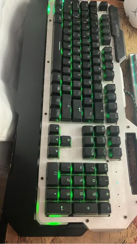 Teclado gamer semi mecânico