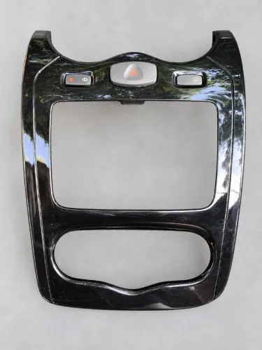 Moldura Central do Painel Renault Sandero
