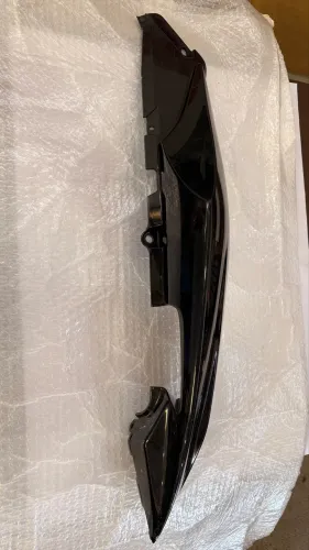 Carenagem da rabeta direita yamaha Fazer 250
