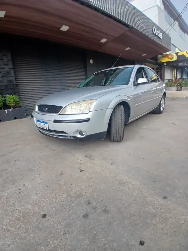 Ford Mondeo Ghia 2.0 16V 143cv 4P AUT 2003