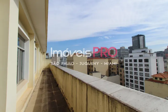 Predio com 13 pavimentos , dois elevadores