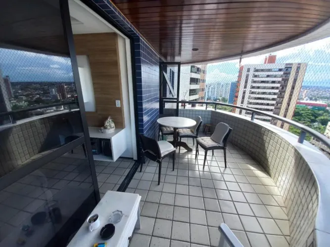Rosarinho 4 quartos 3 suítes andar alto 160m² varandão nascente armários lazer 2 vgs