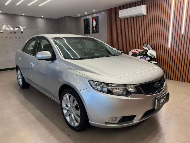 Kia Motors Cerato 1.6 16V Aut. 2011