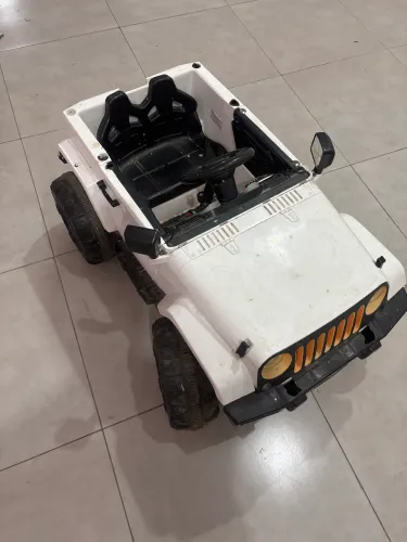 Carro grande de brinquedo