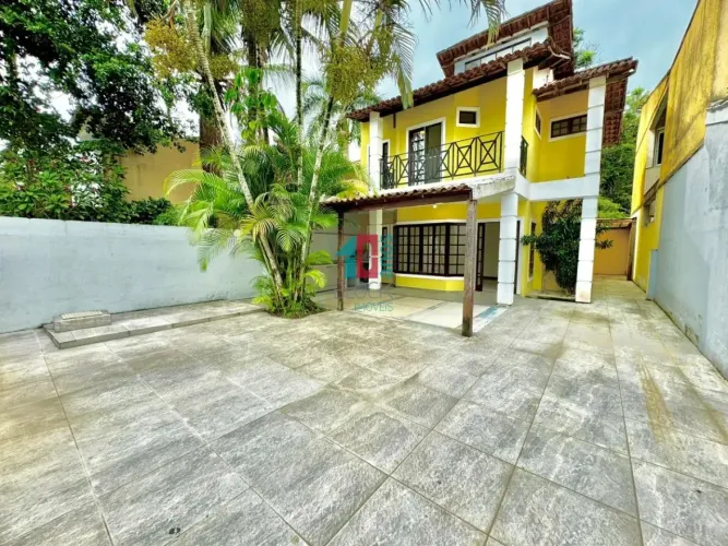 Vargem Grande | Casa de Condomínio 4 quartos, sendo 2 suites