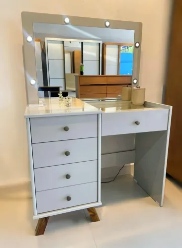 VENDO PENTEADEIRA CAMARIM NOVA DE FABRICA ENTREGAMOS PARA TODO DF E ENTORNO