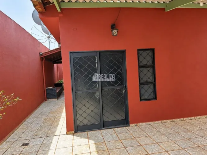 Venda de Casas / Padrão na cidade de Igarapava