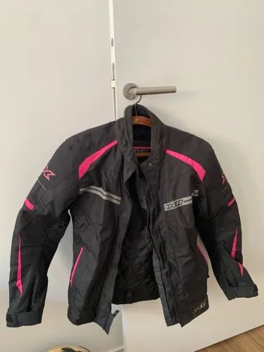 JAQUETA MOTOCICLISTA FEMININA X11 TAM P