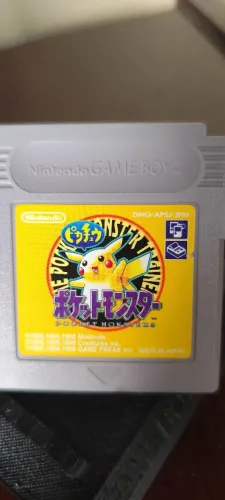 Pokémon Yellow com frete grátis