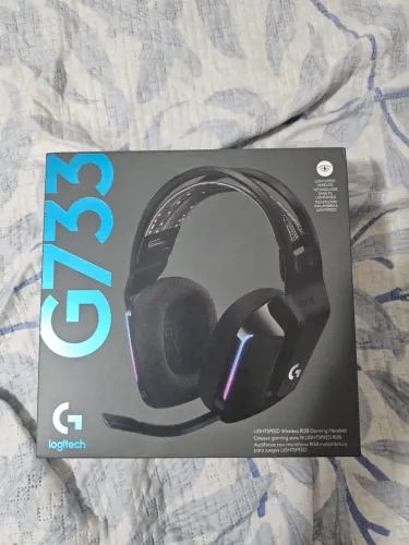 Logitech G733