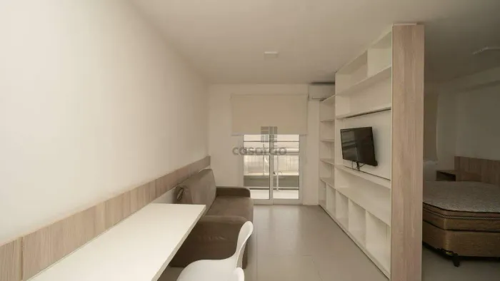 Loft mobiliado para aluguel no Centro de Pelotas | 1 quarto | 1 vaga