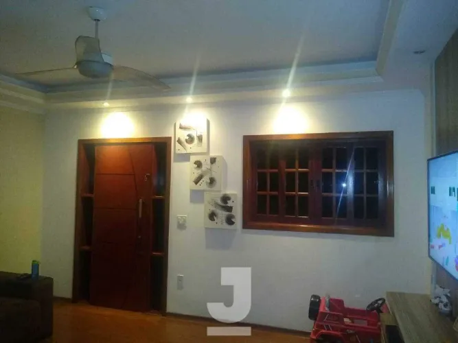 Casa à Venda - Vila Perseu Leite de Barros, Campinas - 180m2 - 3 Quartos