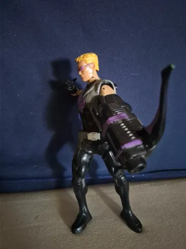 Boneco Gavião Arqueiro (Hawkeye) da linha The Avengers (Os Vingadores), Hasbro