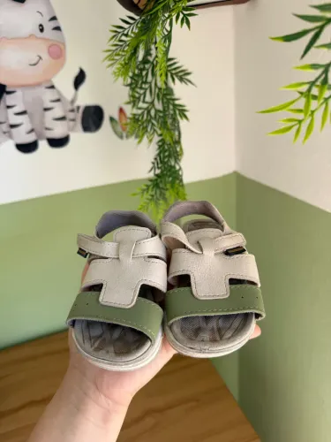 Sapato Infantil + Percata Molekinho Seminovos - R$ 100,00
