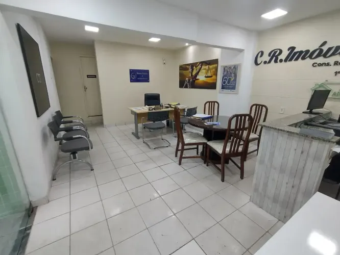 Sala Comercial a poucos metros do BRT e Estação de Trem da Penha!
