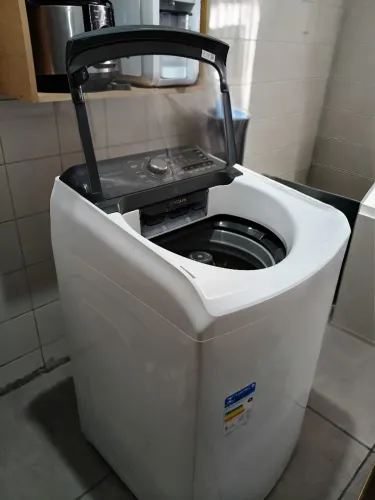 Oportunidade! Máquina de lavar + centrífuga em ótimo estado