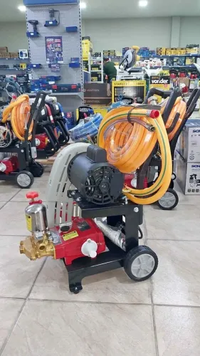 Lavadora Lava jato Motor 1.5hp c/ 10m de Mangueira Eletroplas
