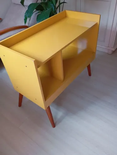 Aparador retro Amarelo lindo