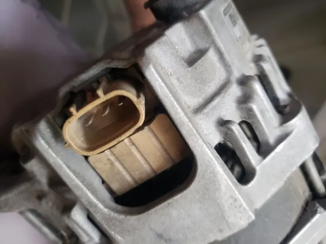 Alternador do Sentra