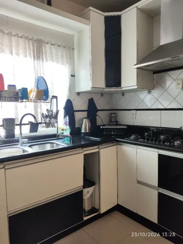 Casa assobradada 4q Res Sonho Verde, próx ao Flamboyant, prefeitura, Tribunal de justiça