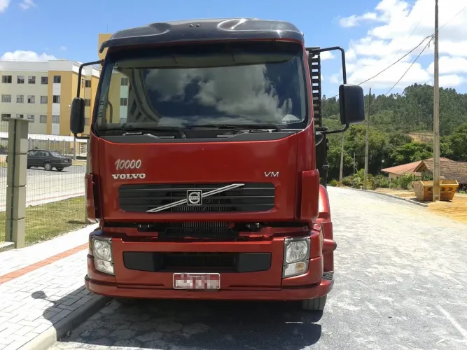 Volvo 260 abaixo da fipe