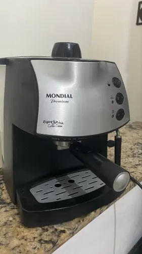 Máquina de Café Mondial