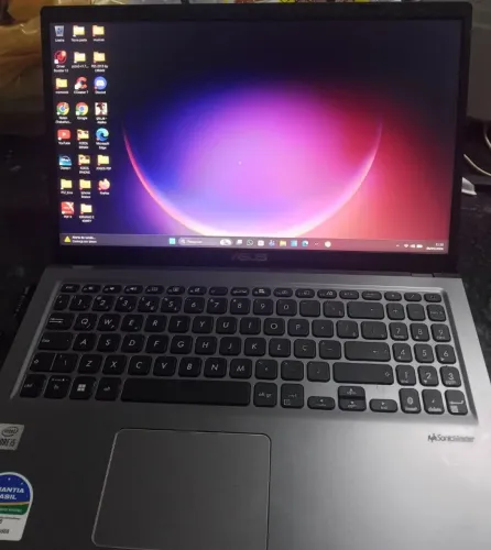 Notebook Asus X515 - i5 / 8GB / 256GB