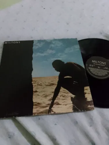 Vinil Milton Nascimento