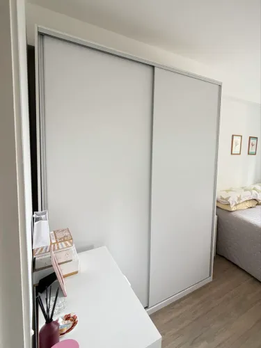 Guarda roupa MDF - 2 portas de correr - branco - desmontado