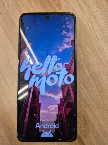 Moto G35 5g 256gb reiniciando.