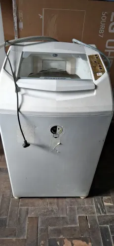 Máquina de lavar Brastemp clean 8kg para tirar peças.