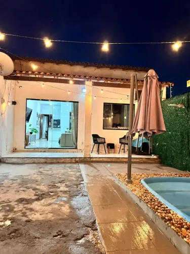 Casa, 2 Qtos, Piscina, Churrasqueira