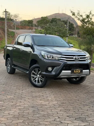 Toyota Hilux CD SRX 4X4 2.8 TDI 16V Diesel Aut. 2017