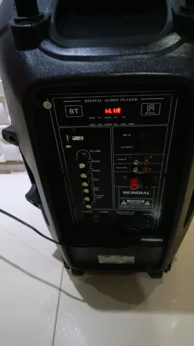 Caixa de Som super potente 550 RMS de potencia pra festa e lazer