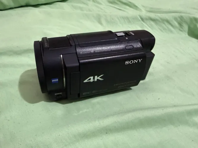 Filmadora Sony 4K FDR AX33