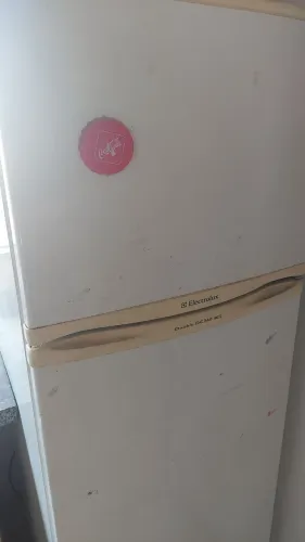 Geladeira Electrolux DC 360 (sem gás)