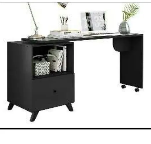 Quarto/mesa escrivaninha/